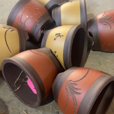 紫砂花盆100-8。