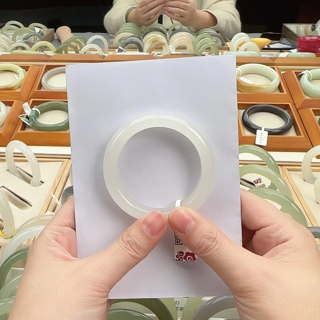 和田玉未镶嵌手镯52高冰白 羊脂级