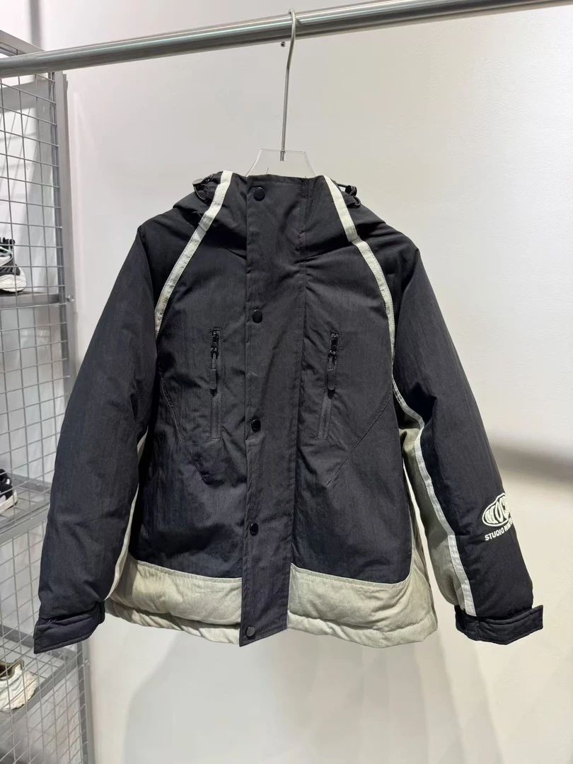 XTJ STUDIO童装 设计师款 MC 拼接连帽羽绒服 冬款