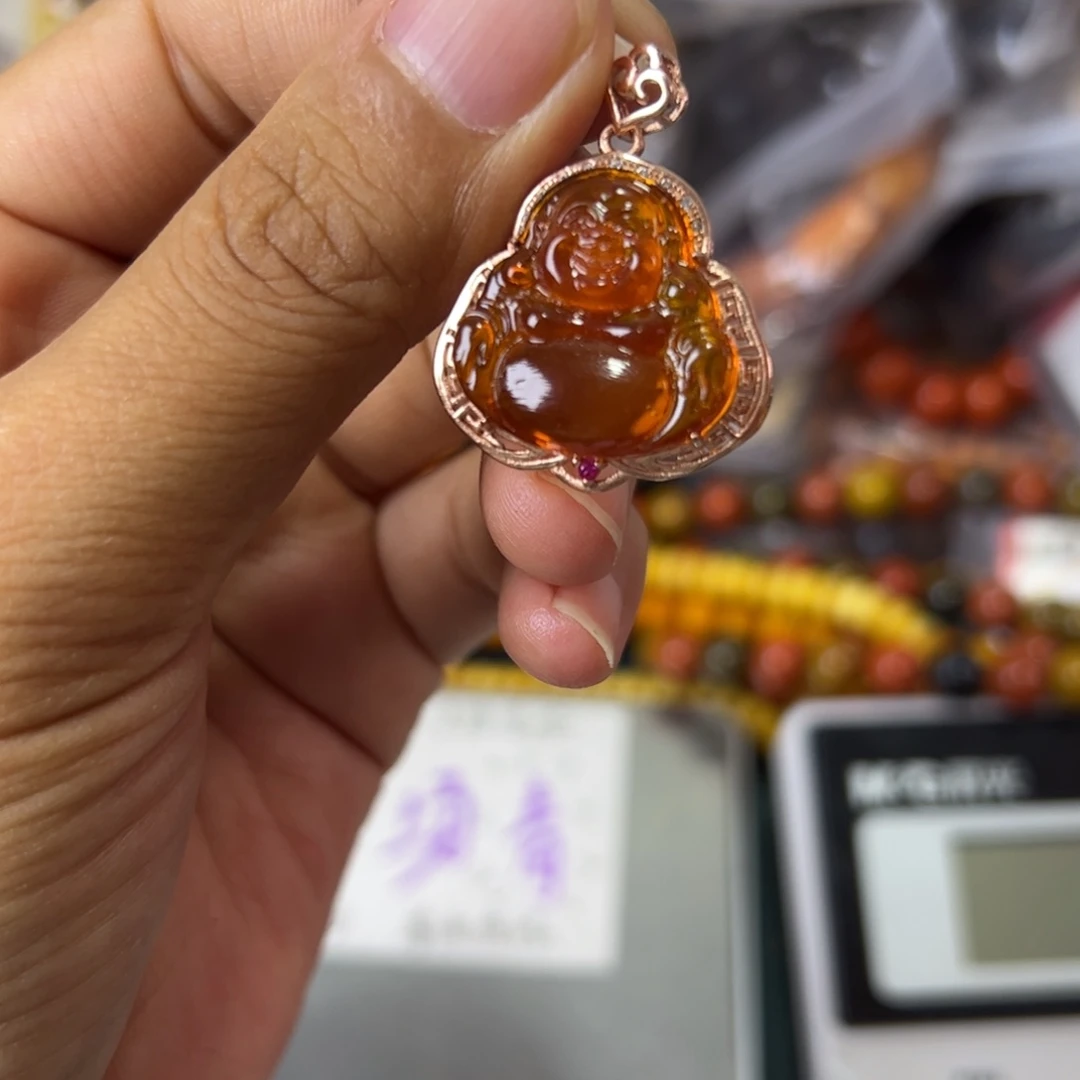 未镶嵌琥珀珠宝奇石835