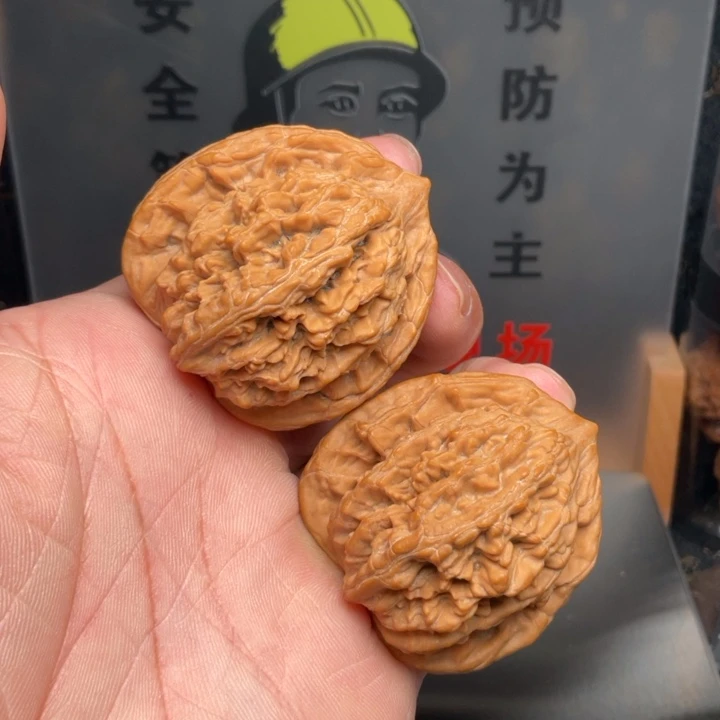 吊坠文玩核桃麦穗虎头42全品46克