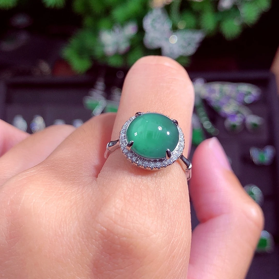 颈饰未镶嵌翡翠天然