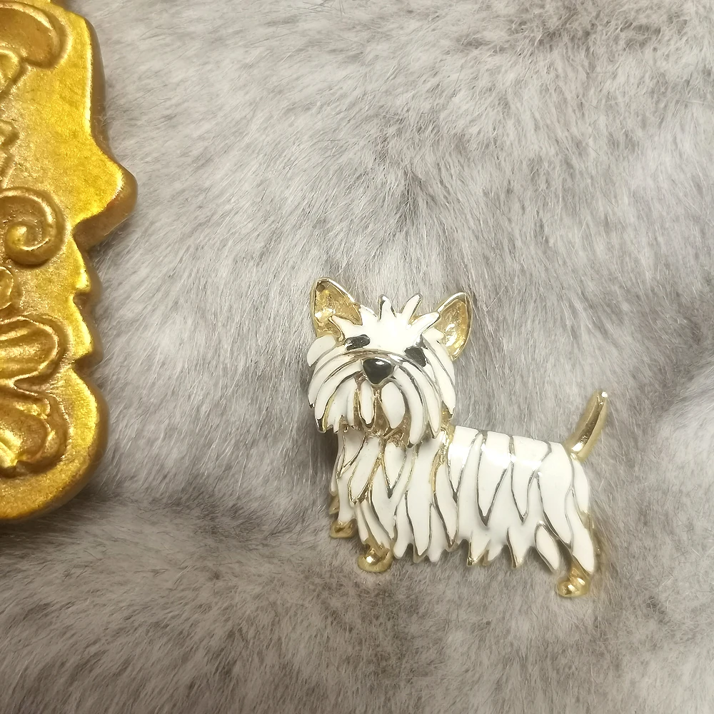 白色珐琅约克夏胸针[2412102-046]