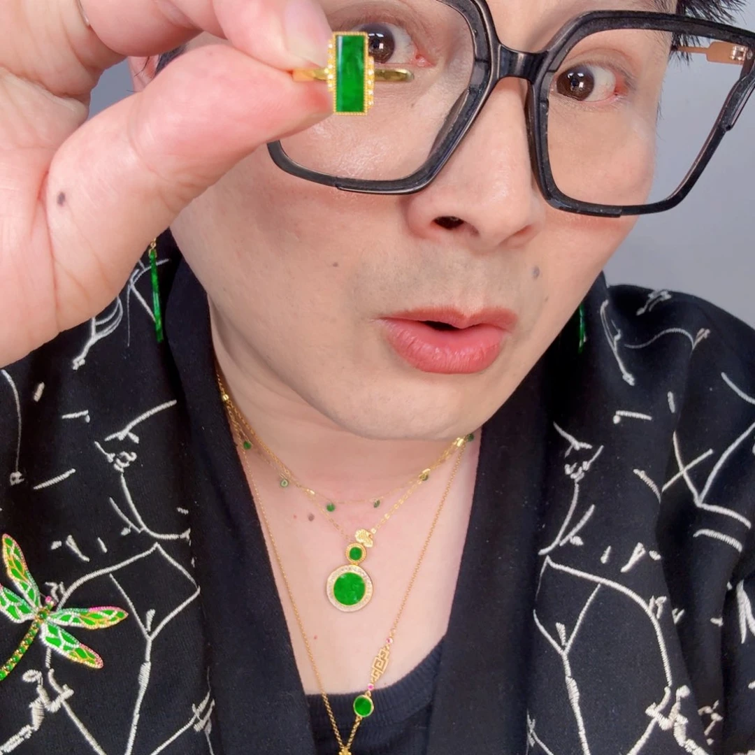 翡翠颈饰18K金镶嵌一个