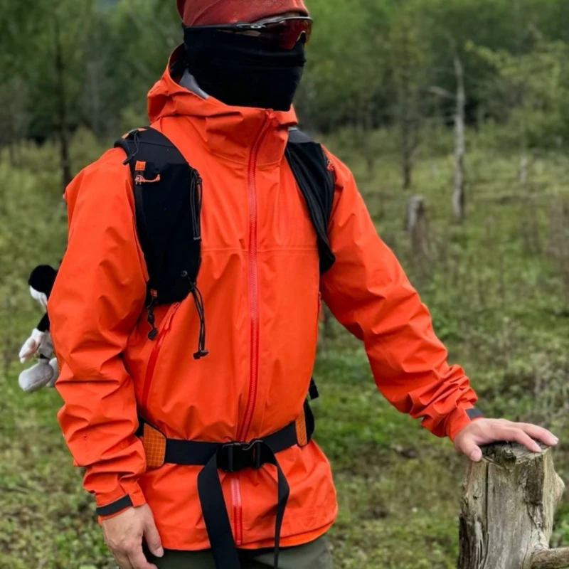 早春户外机能防风防水时尚多色连帽冲锋衣情侣夹克C0704