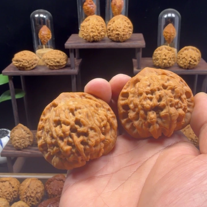 桃核把件王勇（全品）