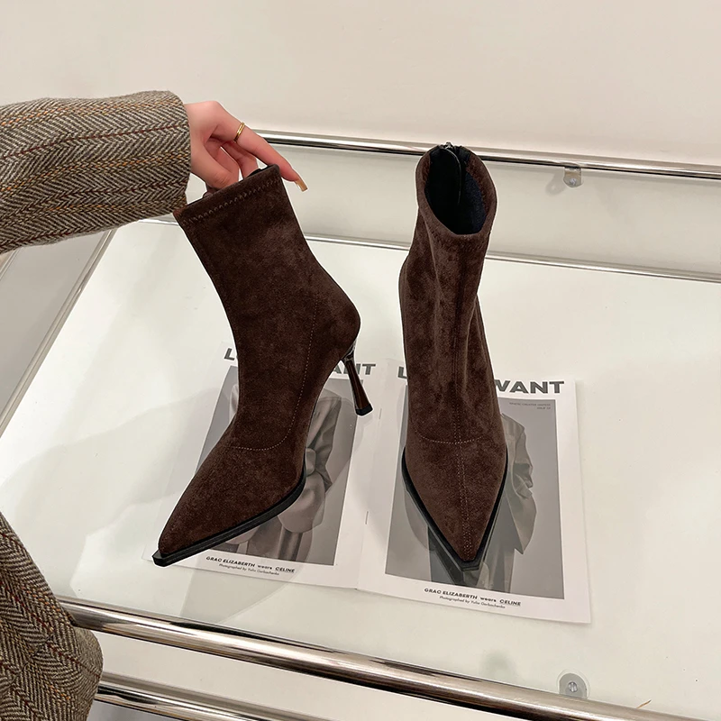 2025年秋冬季新款法式高跟尖头绒面弹力瘦瘦靴时尚百搭细跟裸靴女