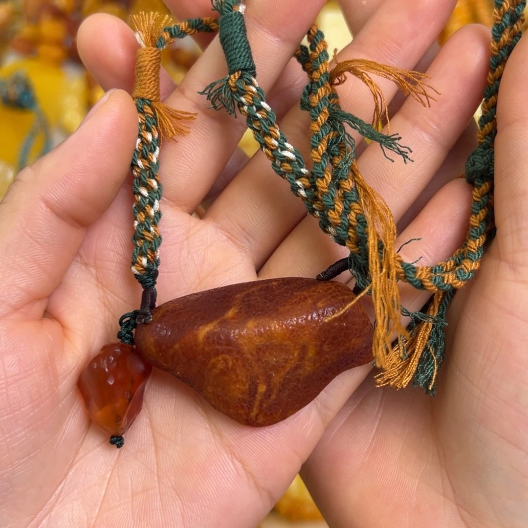 未镶嵌蜜蜡裸石蜜蜡