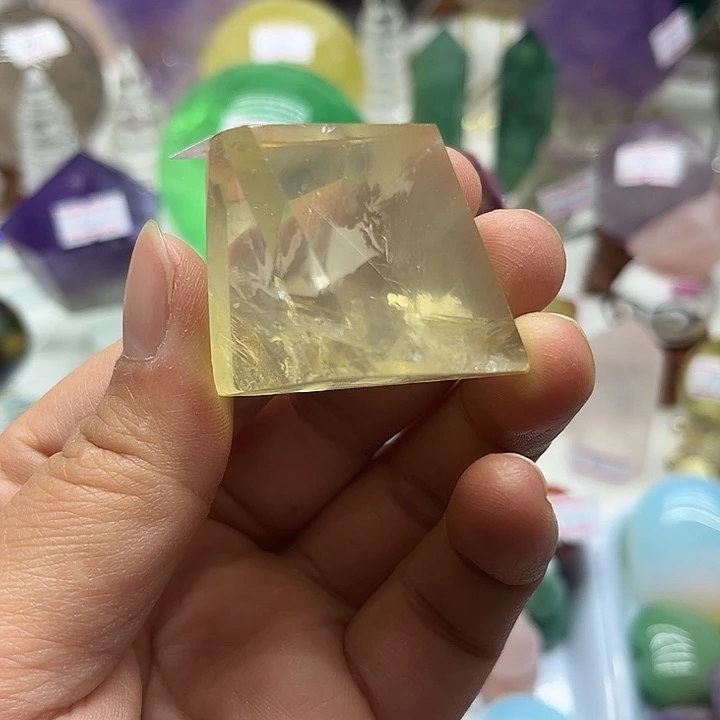 水晶珠宝半成品未镶嵌悦**好49克黄水晶随形
