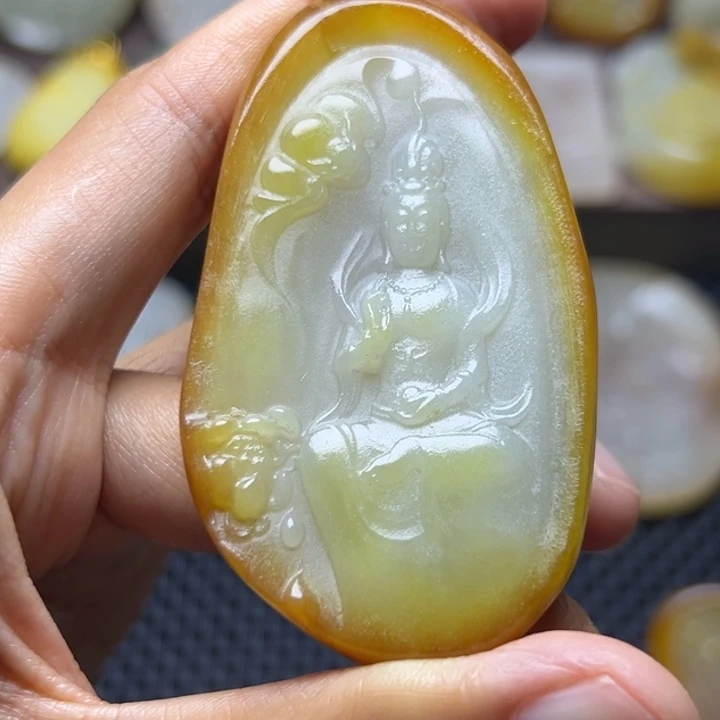 颈饰未镶嵌和田玉