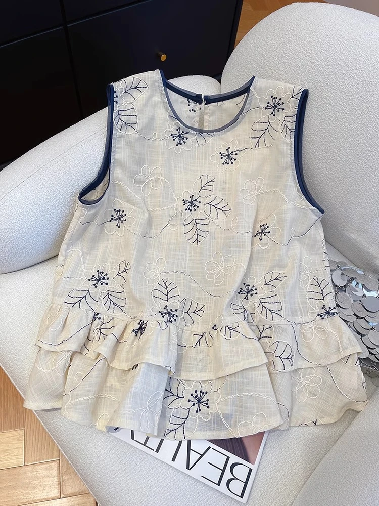法式复古刺绣无袖衬衫女夏2025宽松设计感小众荷叶边背心小衫上衣
