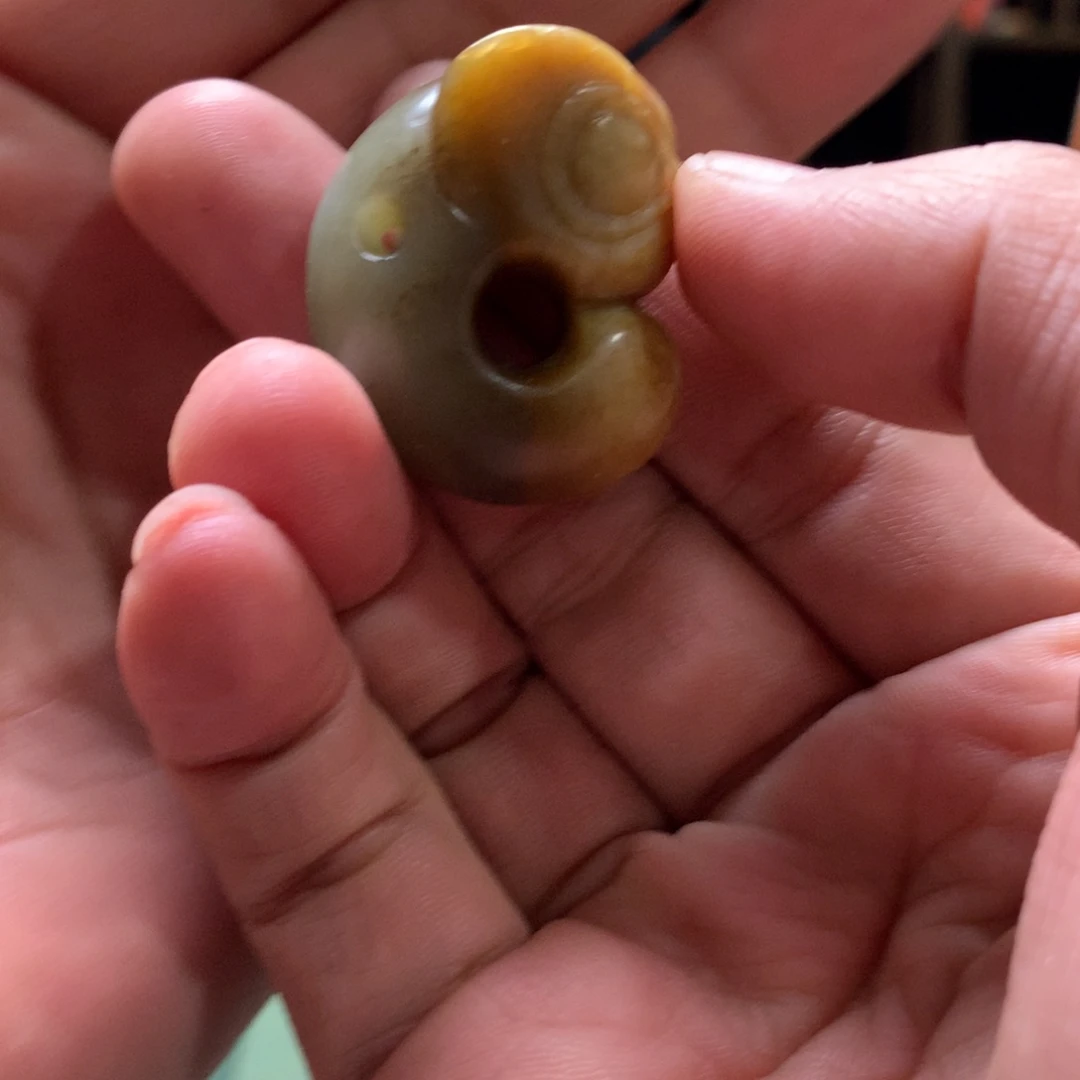 根***三岫岩河磨玉（透闪石质玉）未镶嵌颈饰