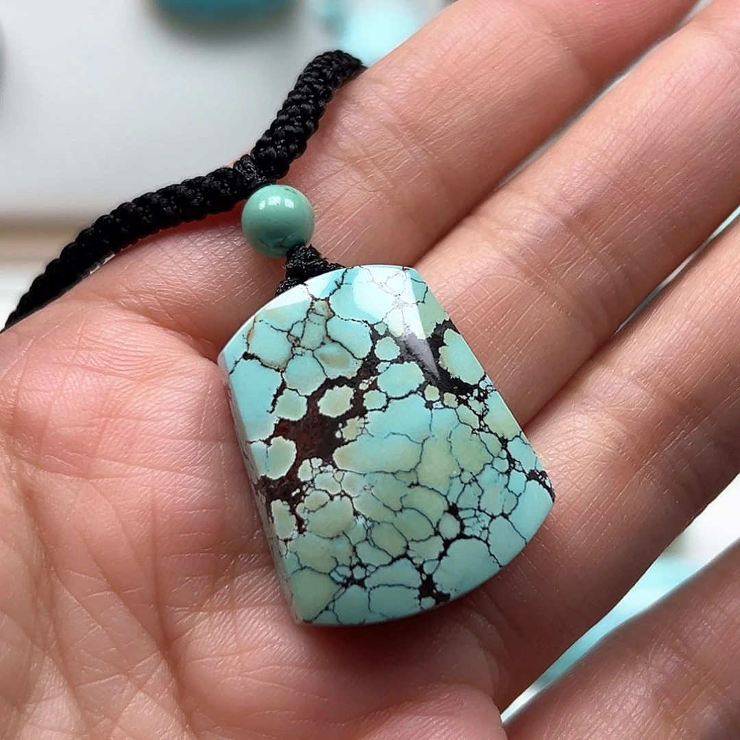 绿松石珠宝奇石未镶嵌茹***?