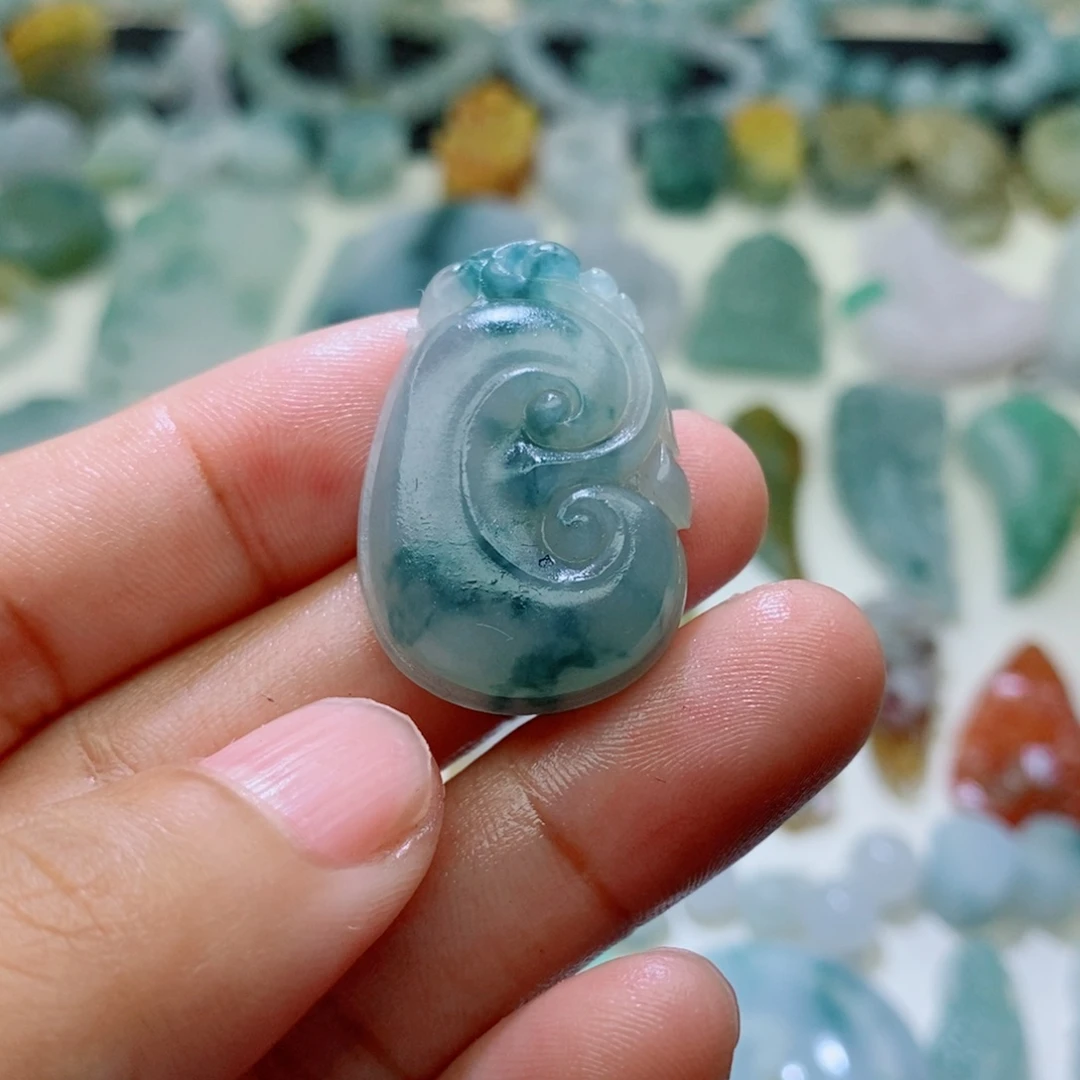 定制翡翠未镶嵌毛货抛光