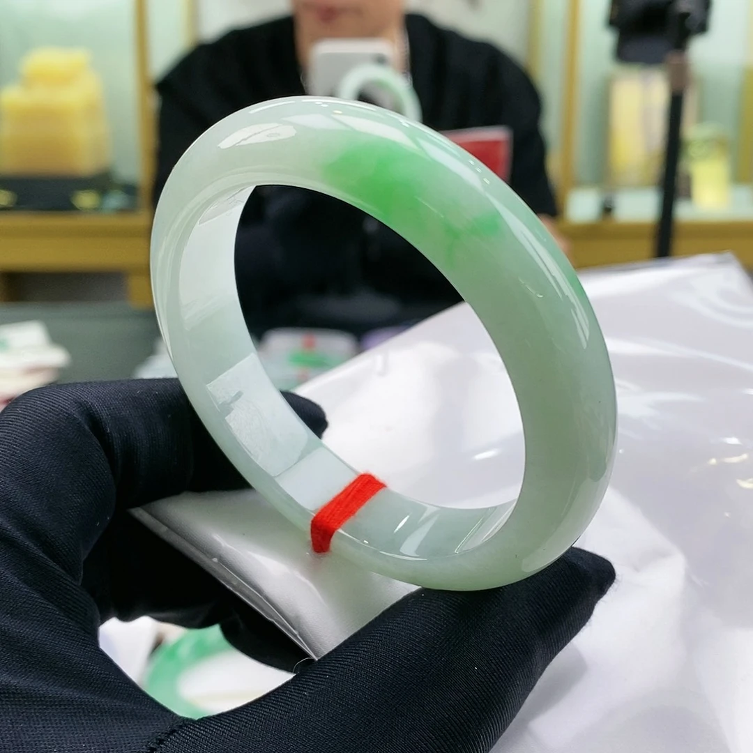 【闪购商品】未镶嵌手镯翡翠