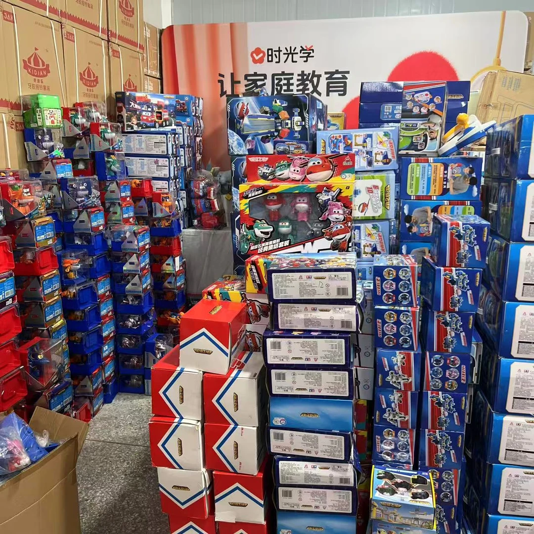 玩具奥迪清仓系列链接（声光变形） 个别微瑕
