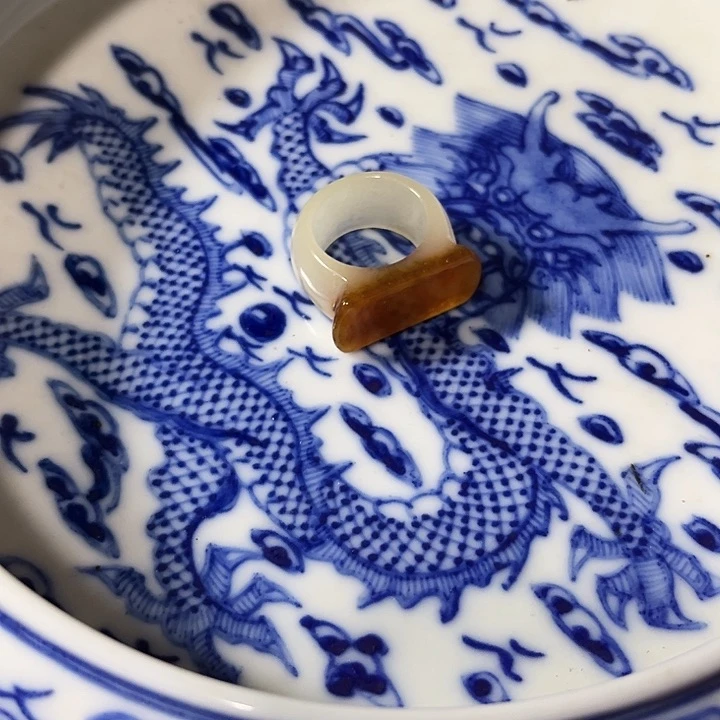 瓷片马鞍戒指21口