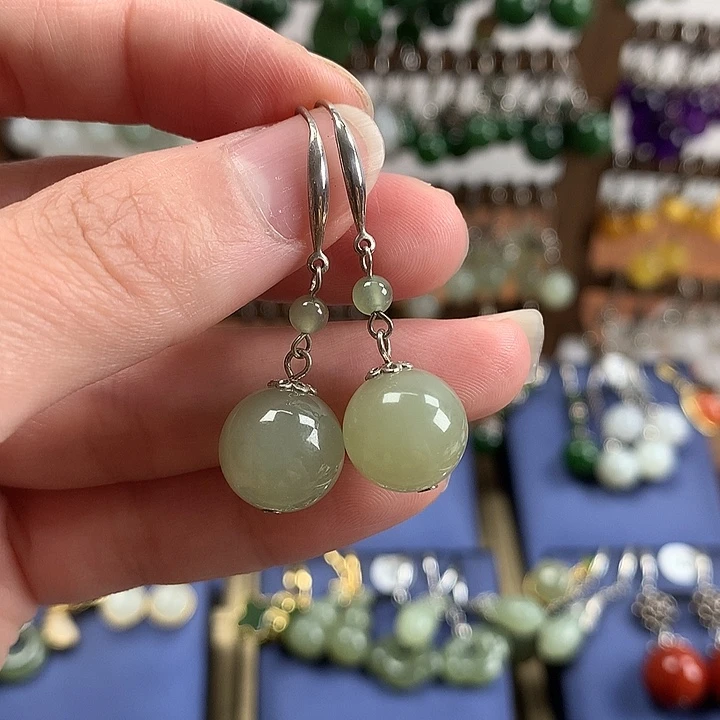 和田玉银S925镶嵌耳饰12左右正晴水