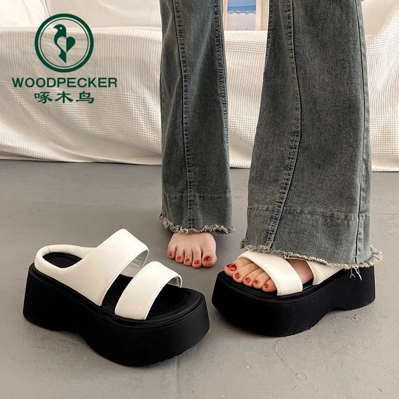 啄木鸟配裙子绝美厚底增高凉拖鞋女夏外穿高级感2025新款坡跟拖鞋