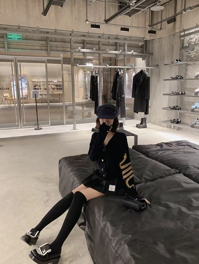 【会会】2025秋冬款金蛇蛇年限定复古百搭开衫毛衣 A8109