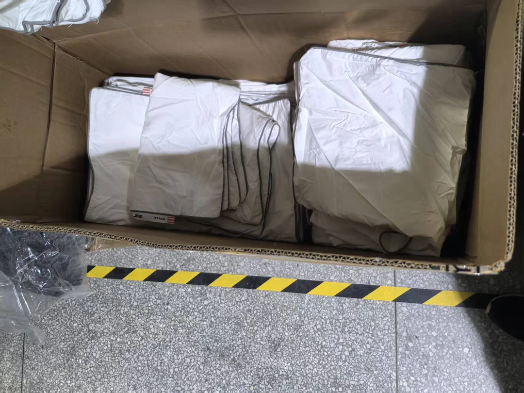 《厚广家》3楼45×60灰色包边款白色高支棉枕套 发1对