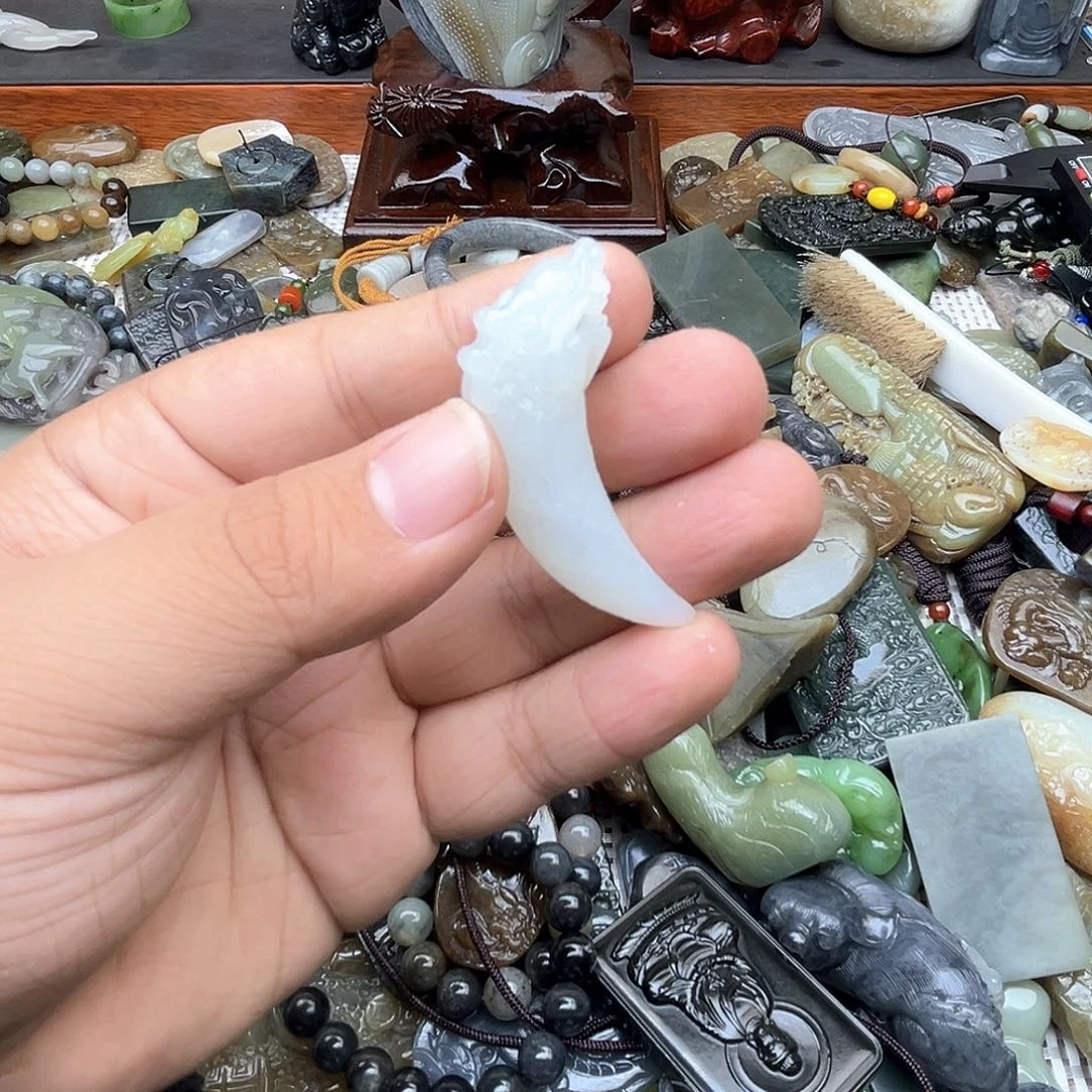 和田玉挂件未镶嵌