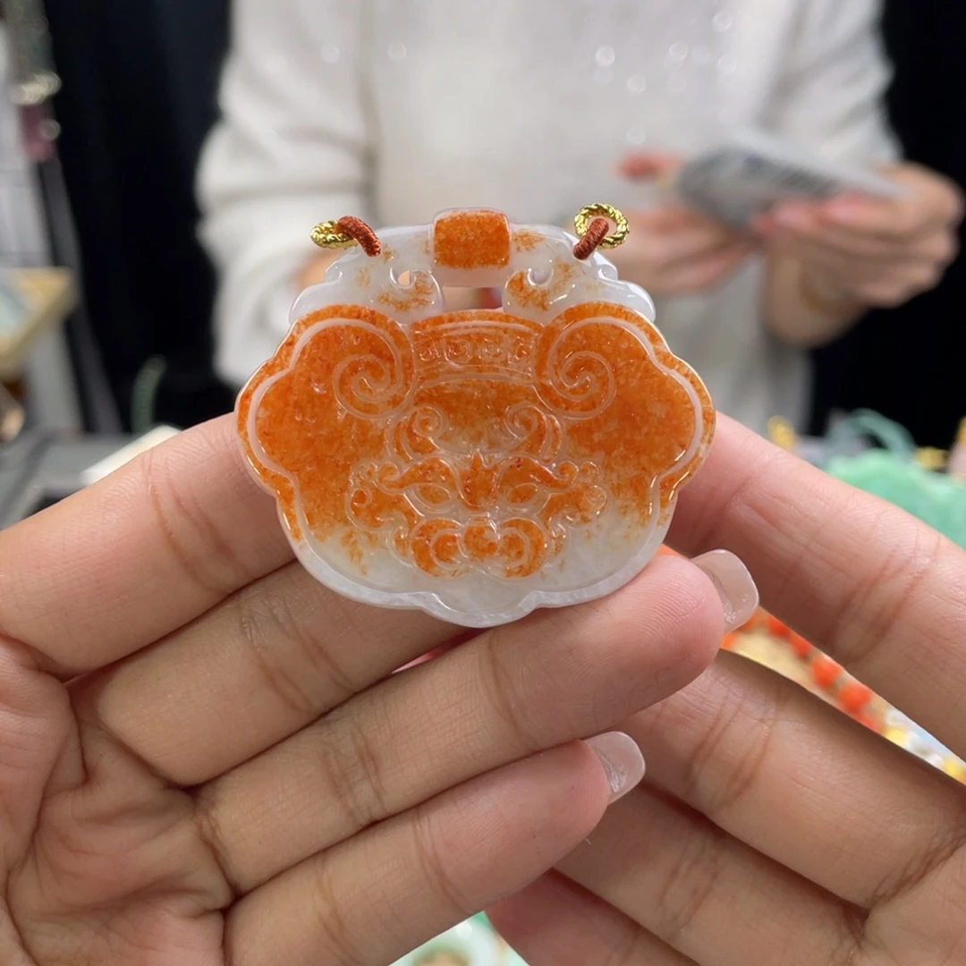 翡翠颈饰未镶嵌代编织