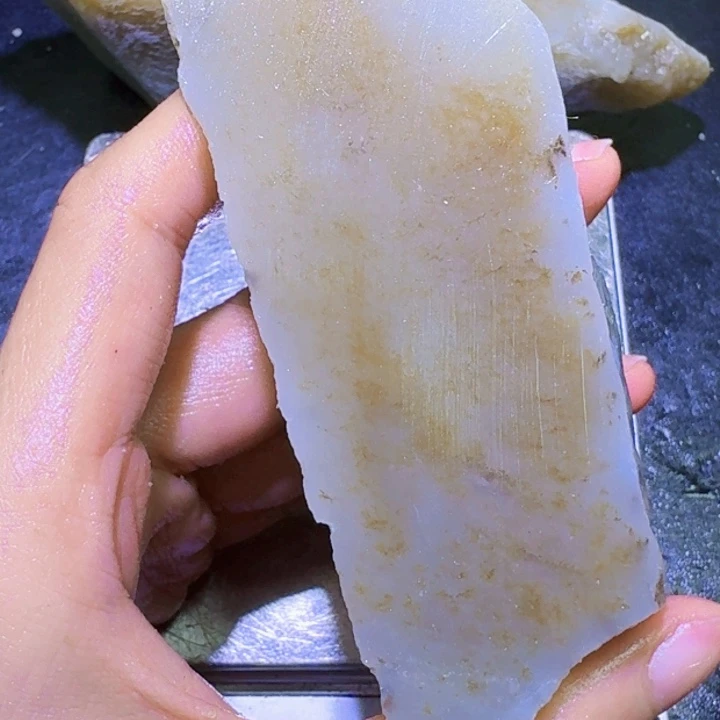 和田玉未镶嵌珠宝半成品