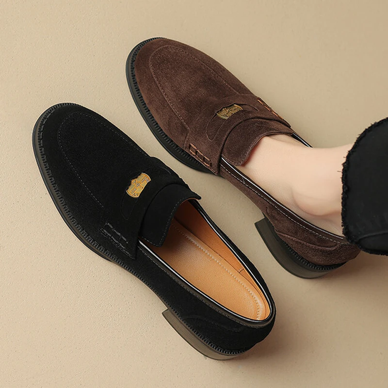 真皮时尚金属扣复古加绒保暖乐福鞋子百搭中跟粗跟舒适四季单鞋女