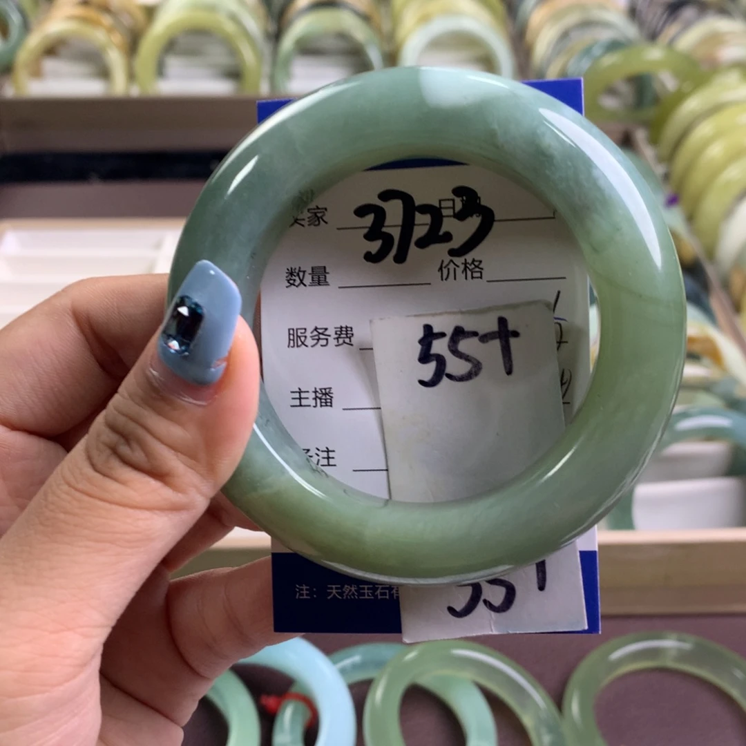 蛇纹石玉未镶嵌手镯3723