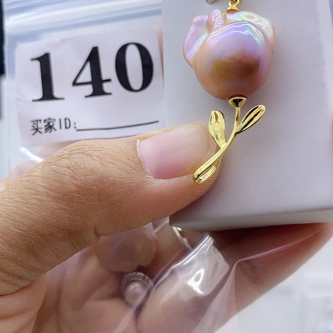 淡水珍珠颈饰钛钢