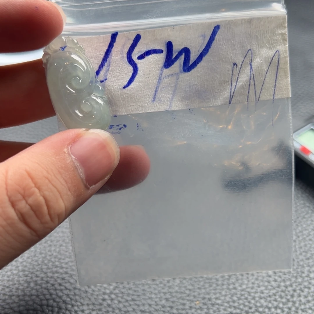 定制翡翠未镶嵌放漏