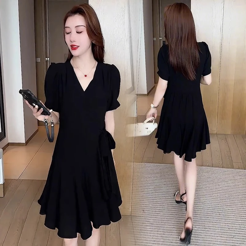 小个子系带收腰V领中长款裙子2025夏季新款洋气显瘦时尚连衣裙女
