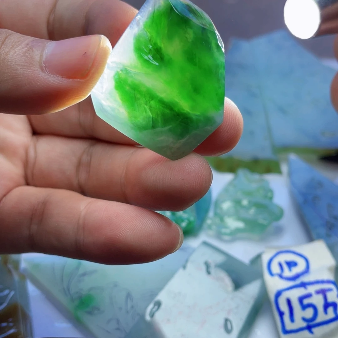 定制翡翠未镶嵌不退不换