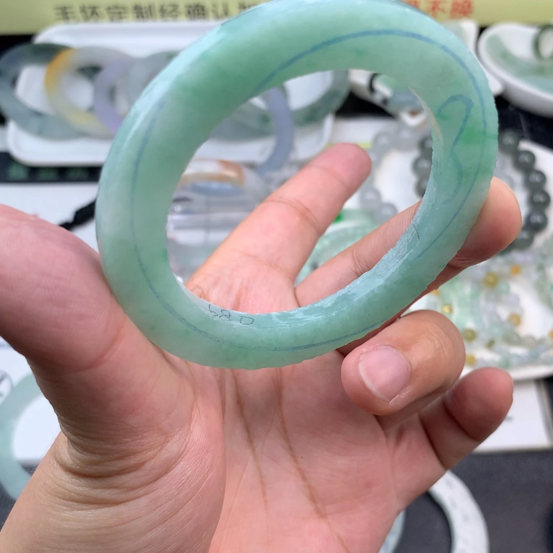 【闪购商品】未镶嵌定制翡翠?**Q抛光