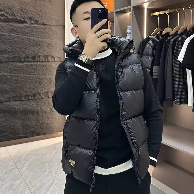 冬季连帽黑羽绒金马甲男百搭时尚保暖坎肩情侣款纯色宽松无袖上衣