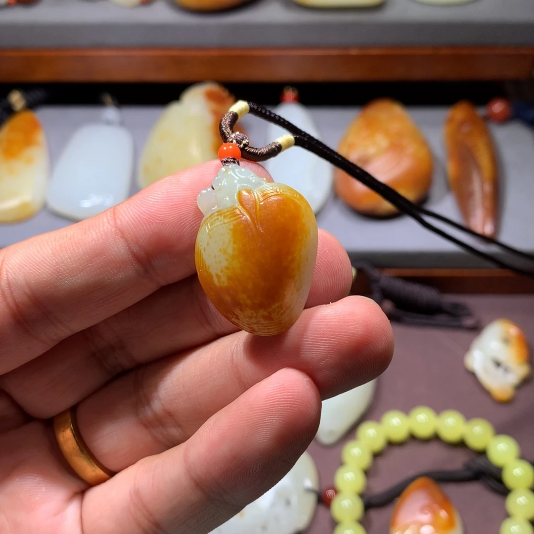 心***降颈饰未镶嵌和田玉