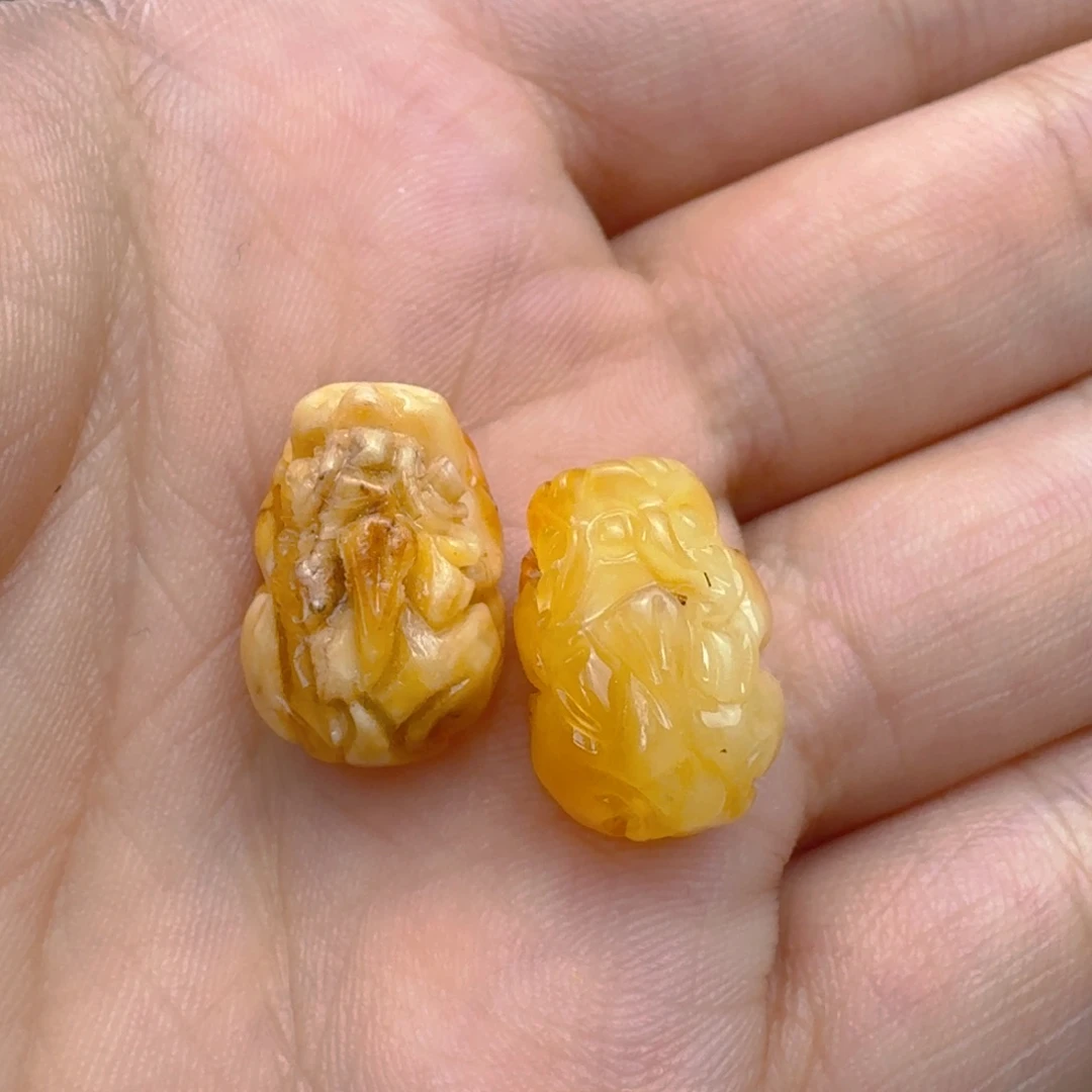 未镶嵌蜜蜡裸石微粉吊坠孔