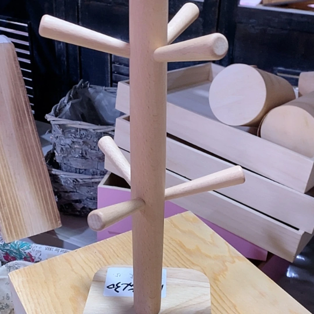 【闪购商品】塑料这是编号007