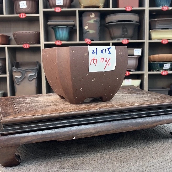 紫砂花盆紫砂的颜色很好看