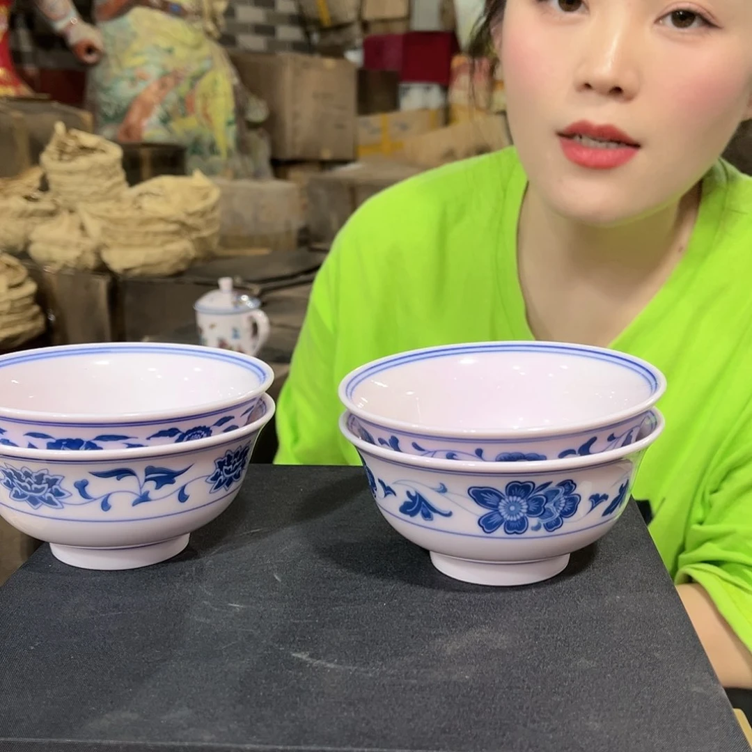 摆件//////景德镇陶瓷瓷器。4个。