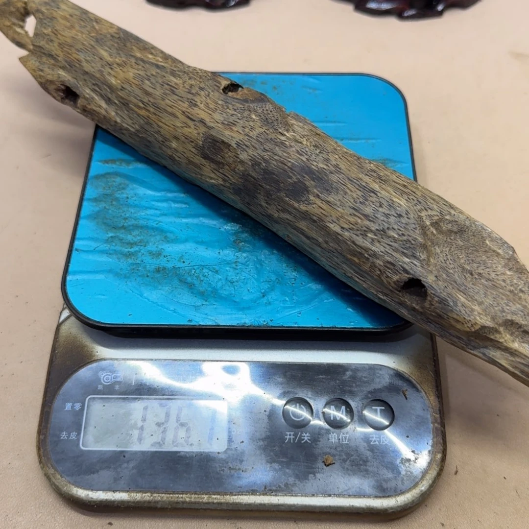 细***物沉香沉香碎屑蓝宝石高油虫漏136克