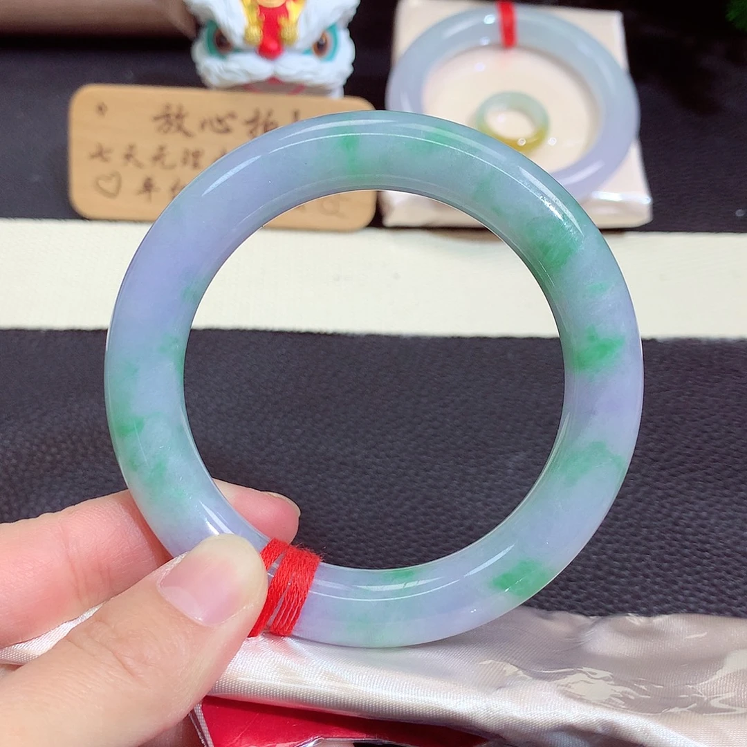 翡翠未镶嵌手镯584
