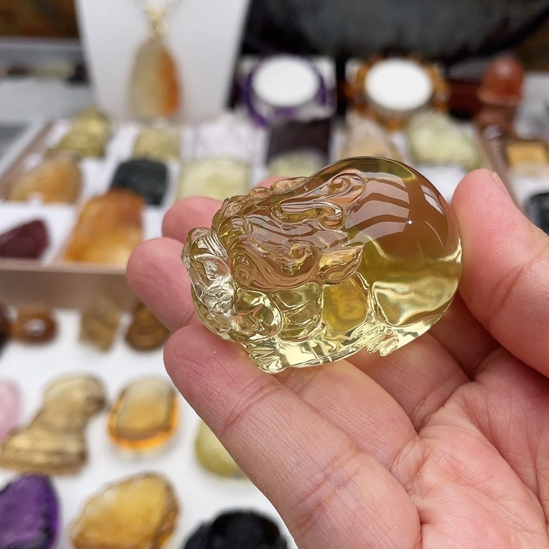 廖***哥颈饰未镶嵌水晶定制