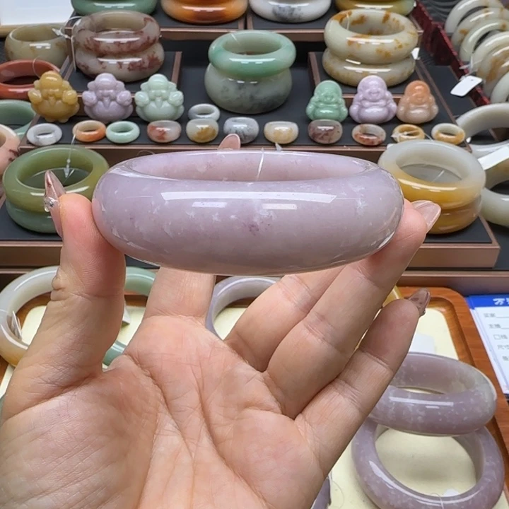 释***然石英岩玉未镶嵌手镯