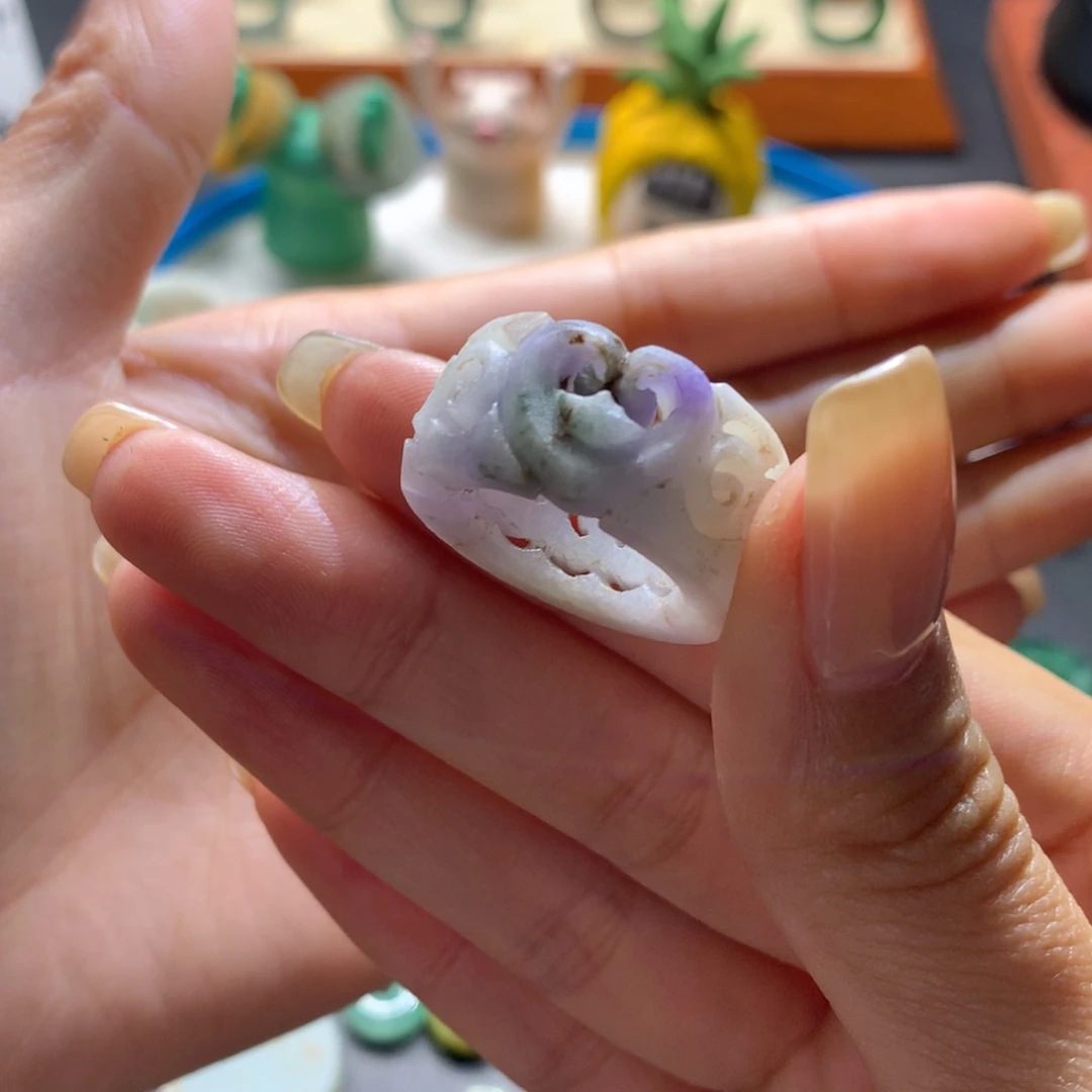 定制翡翠未镶嵌西*?翡翠特色雕刻16#