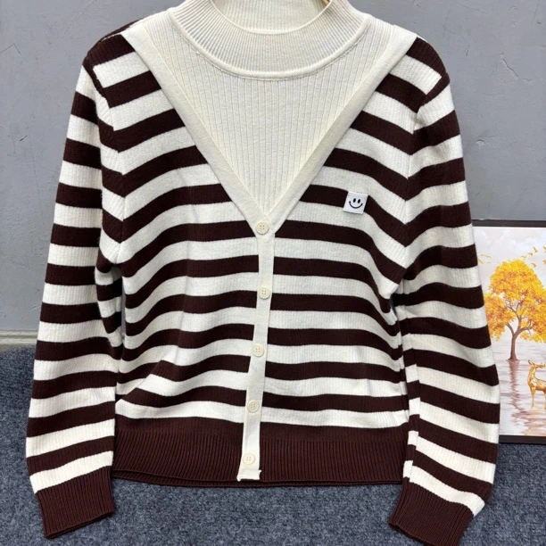 7341#新款女装时尚上衣