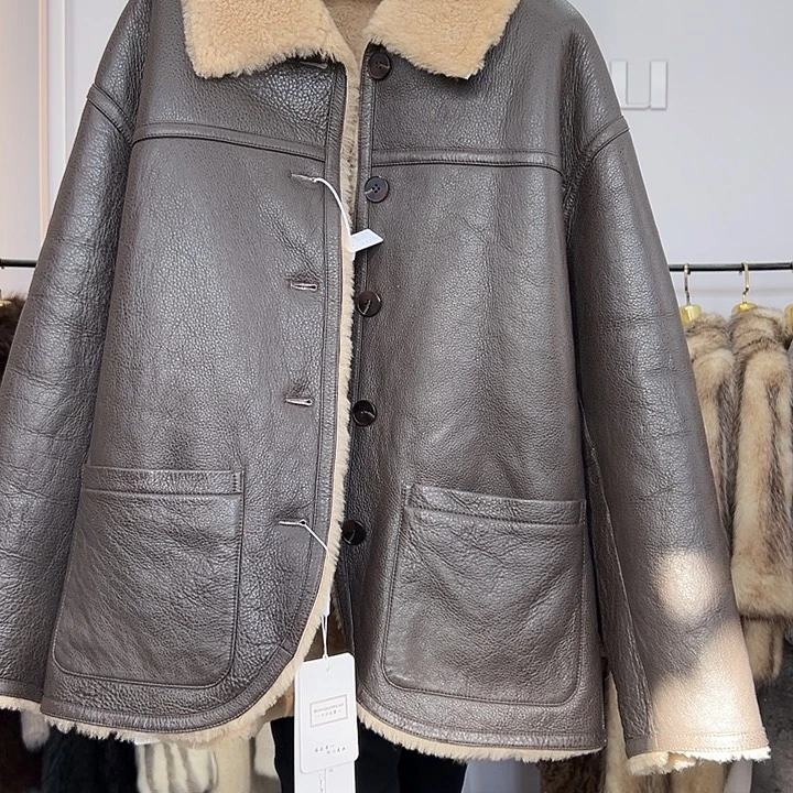 乐***悠恒玖新款女装外套219