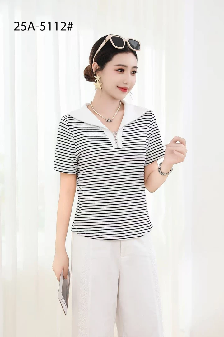 王荣时尚女装休闲短袖体恤