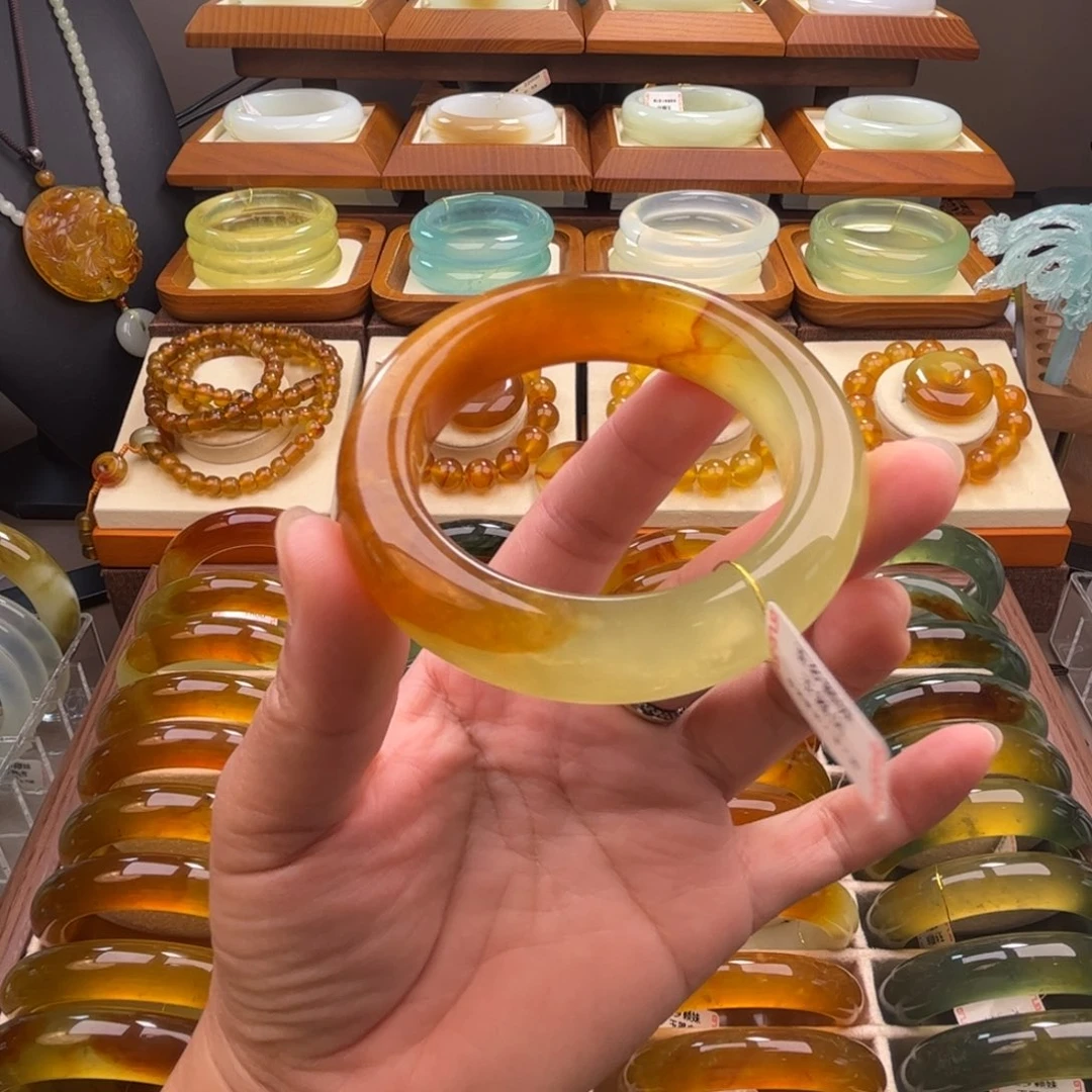 蛇纹石玉未镶嵌手镯54
